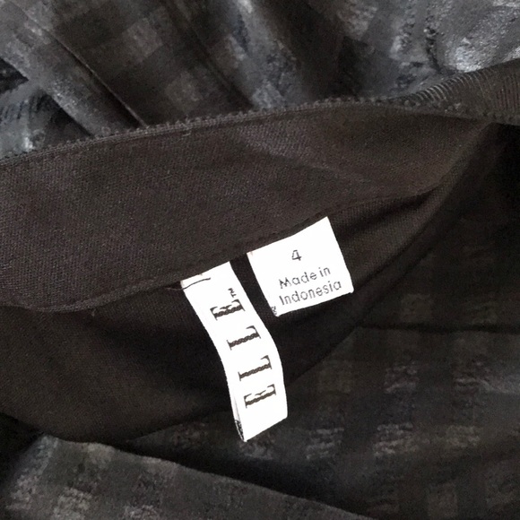 ELLE pleated black sheer checkered skirt - Picture 4 of 5